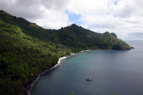 Baie de Hapatoni - vantage point from the cross on the hill.